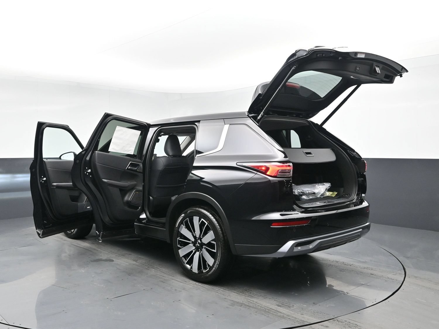 New 2026 Labrador Black Pearl Mitsubishi SE 1.5T 2WD image 31