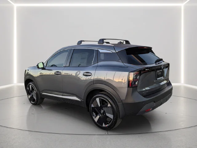 Certified Used 2026 Gray Nissan SR image 3