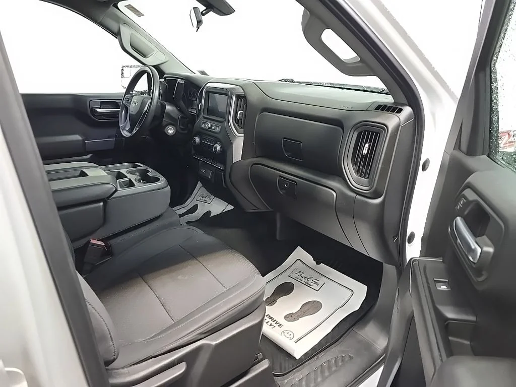 Used 2022 White Chevrolet Custom Trail Boss image 15