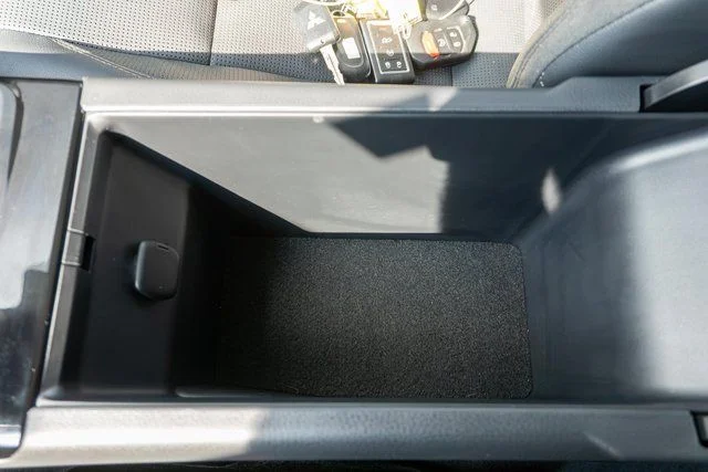 Used 2025 Pearl Toyota XLE image 39