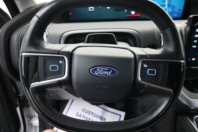 Used 2025 White Ford Platinum image 25
