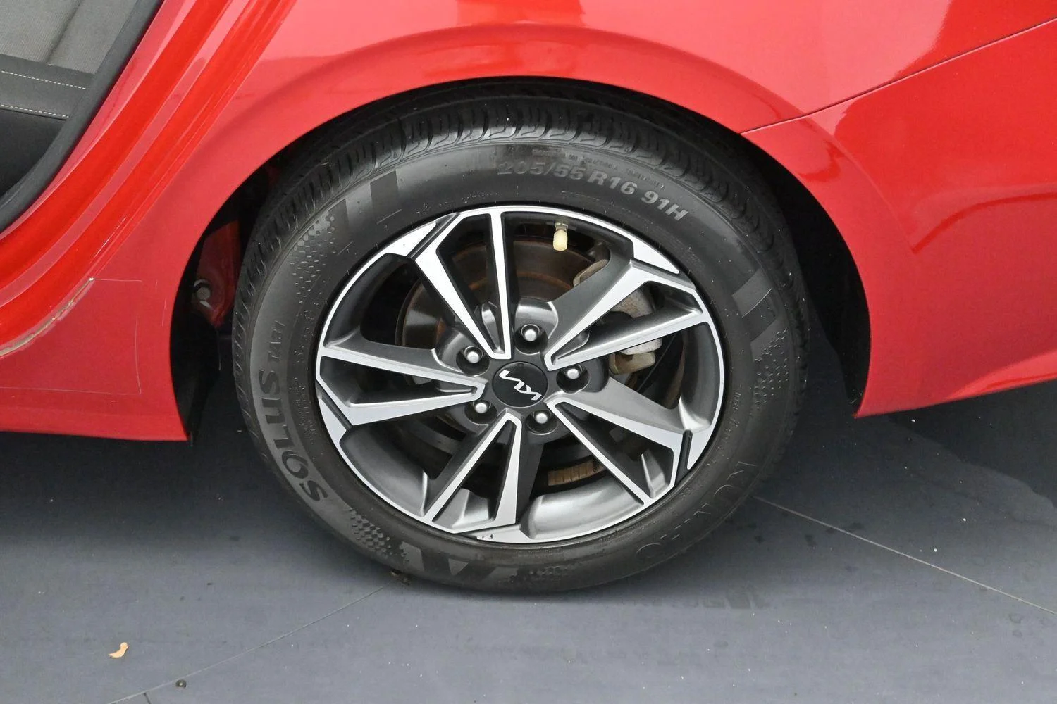 Used 2022 Currant Red Kia LXS image 26