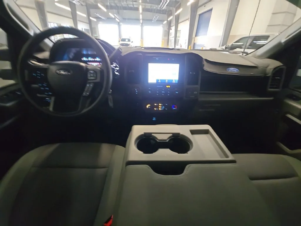 Used 2022 White Ford XL image 27
