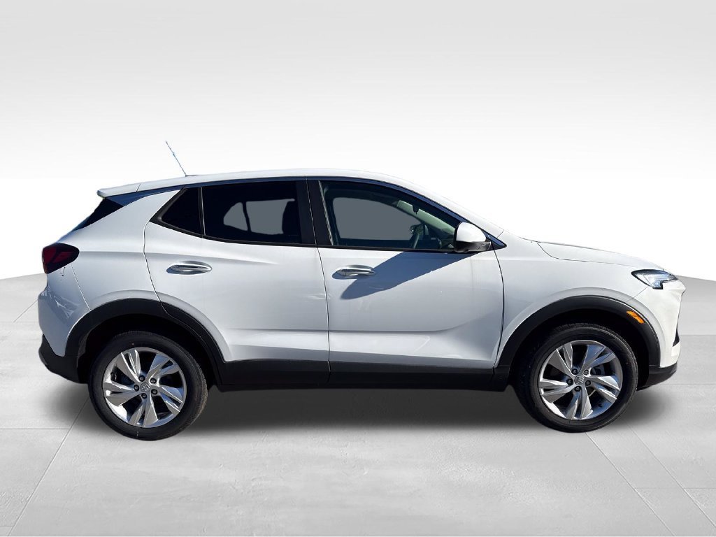 New 2026 Summit White Buick Preferred image 6