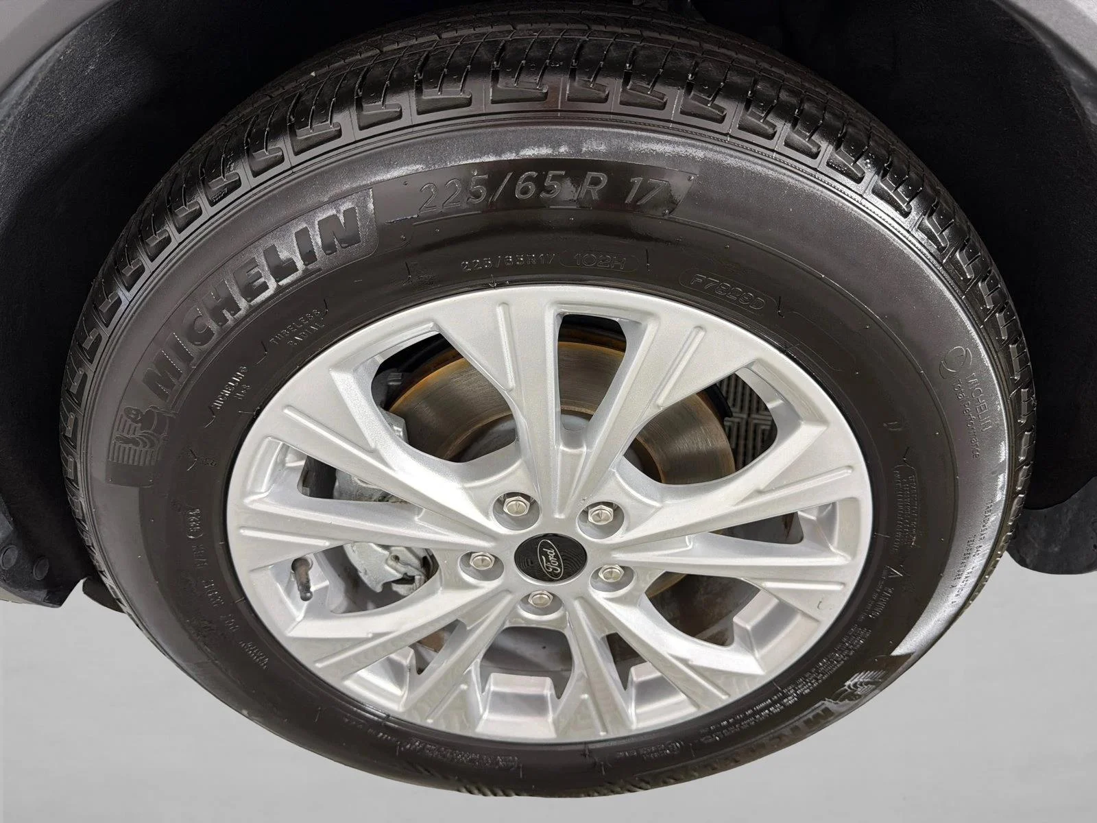 Used 2025 White Ford Active image 11