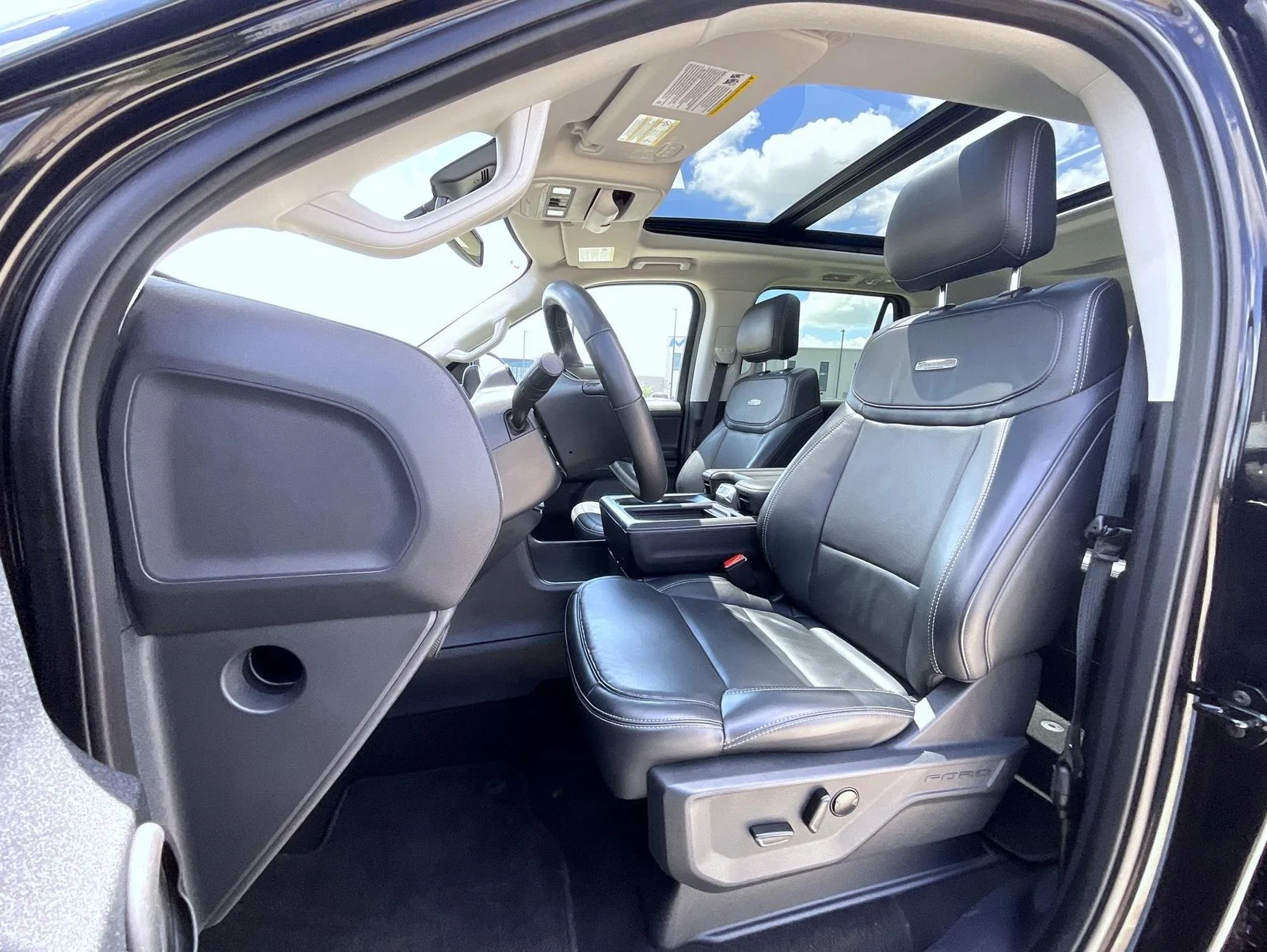 Used 2025 Black Ford Platinum image 11