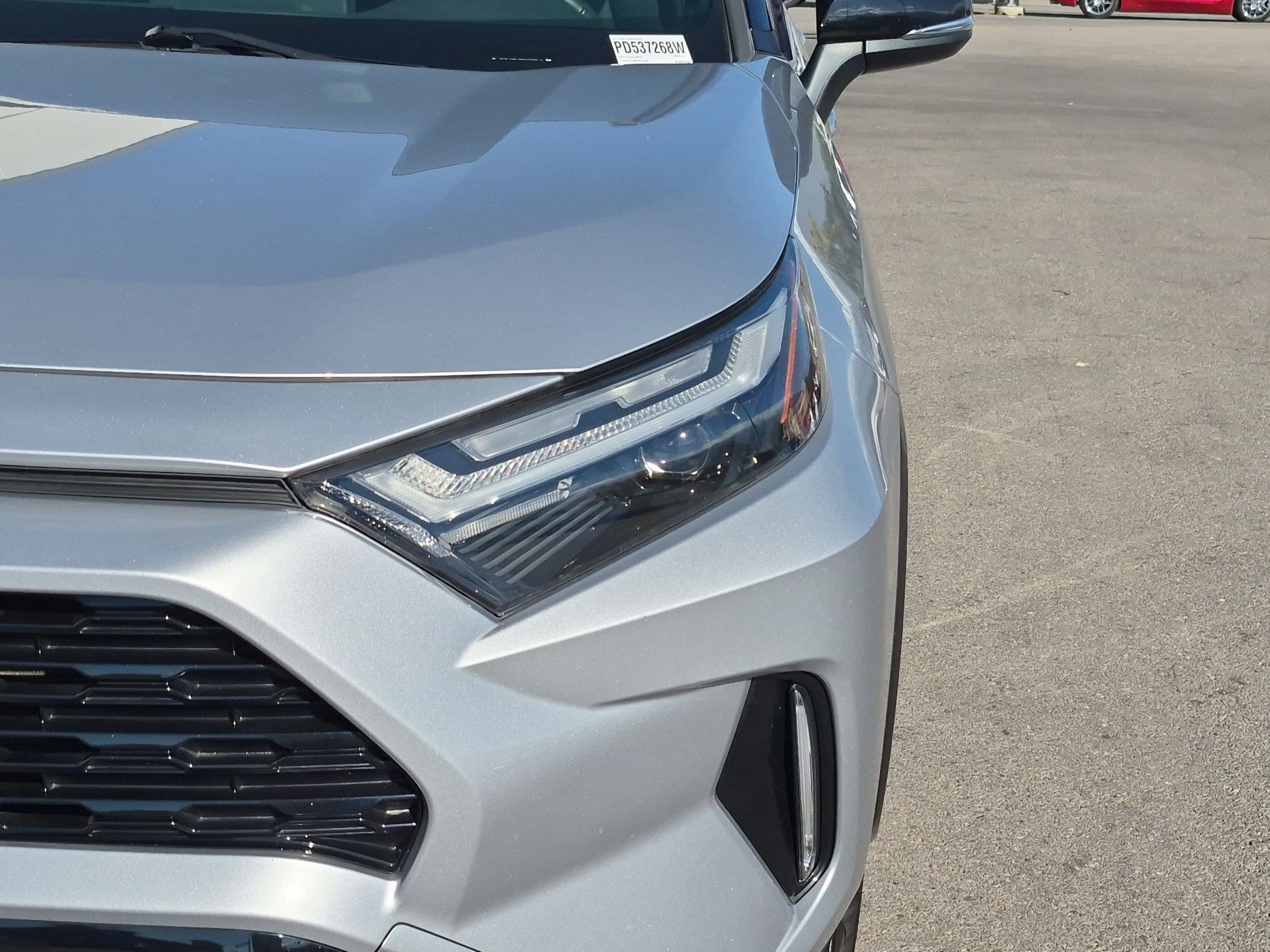 2023 Toyota RAV4 XSE - Photo 11