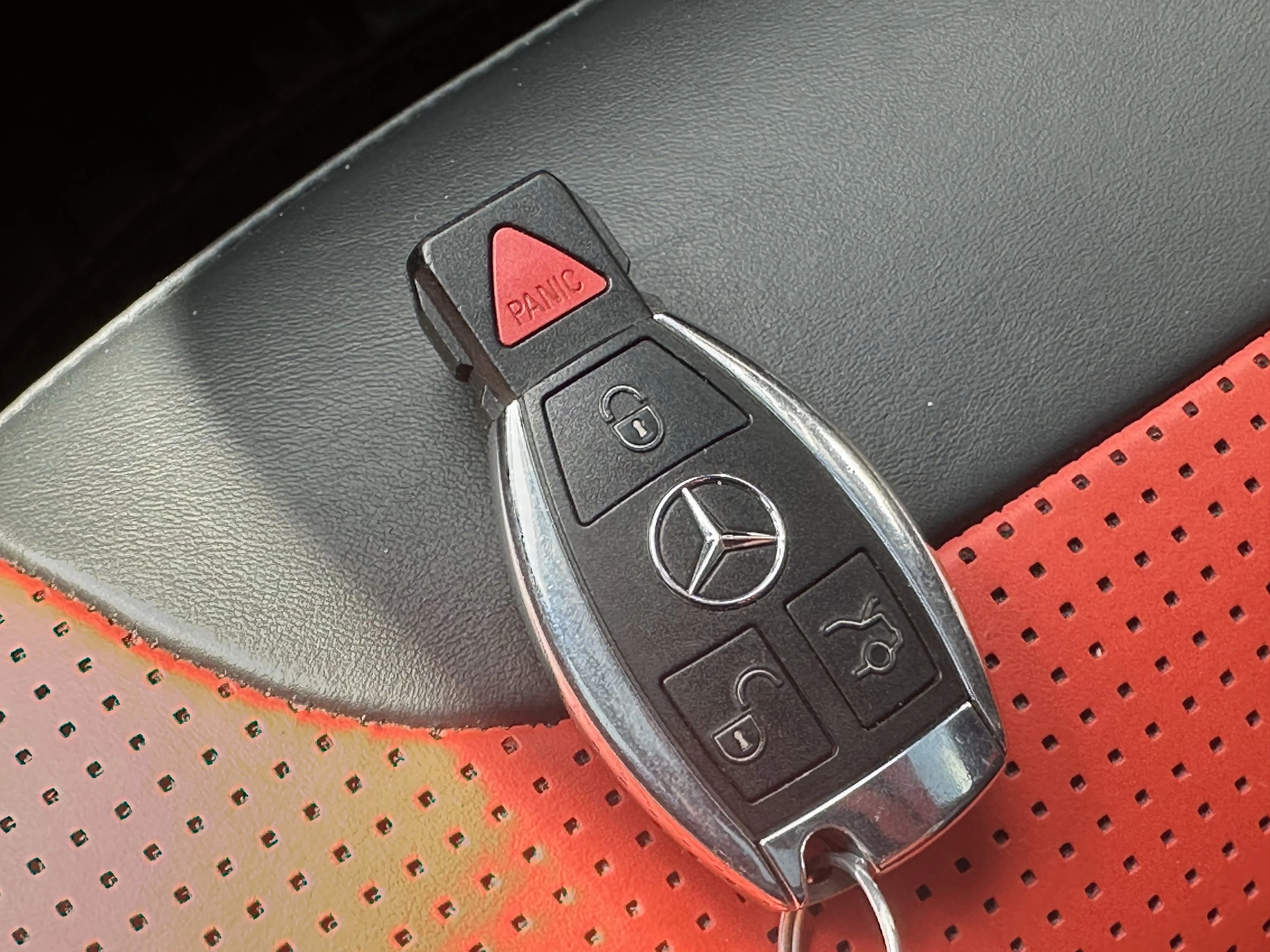Used 2019 Black Mercedes-Benz AMG GLC 63 S image 25