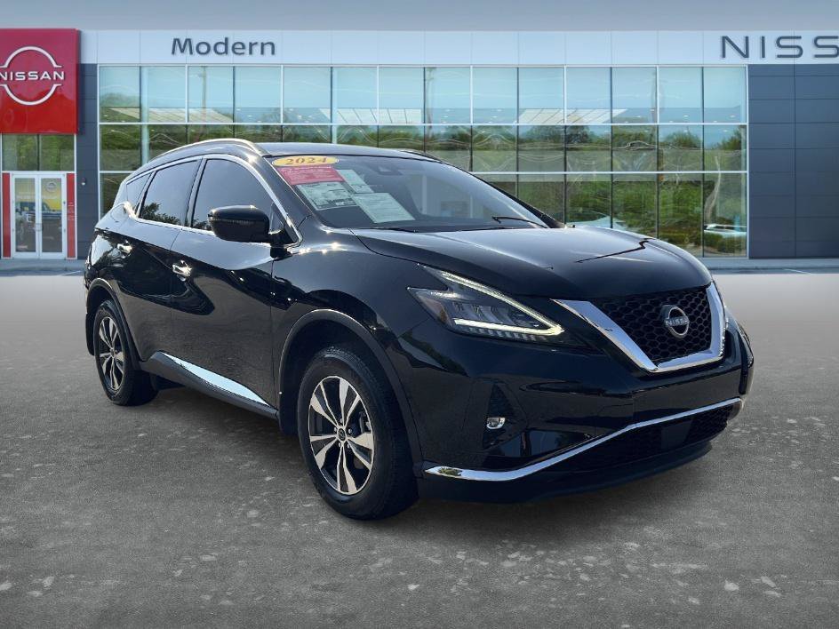 Used 2024 Super Black Nissan SV image 3