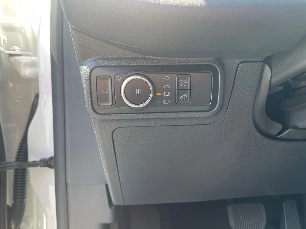 New 2026 Star White Metallic Tri-Coat Ford Tremor® image 13