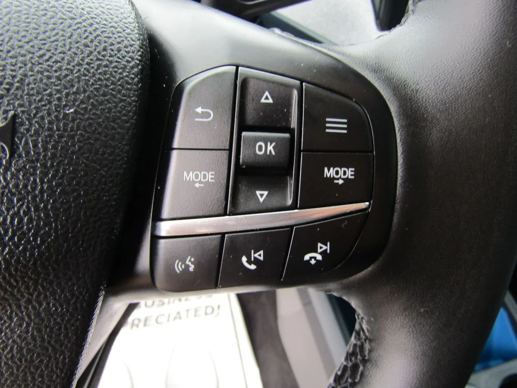 Used 2025 Green Ford XLT image 24
