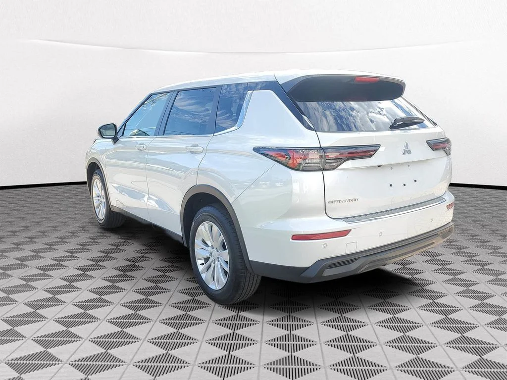 New 2026 White Mitsubishi ES image 4