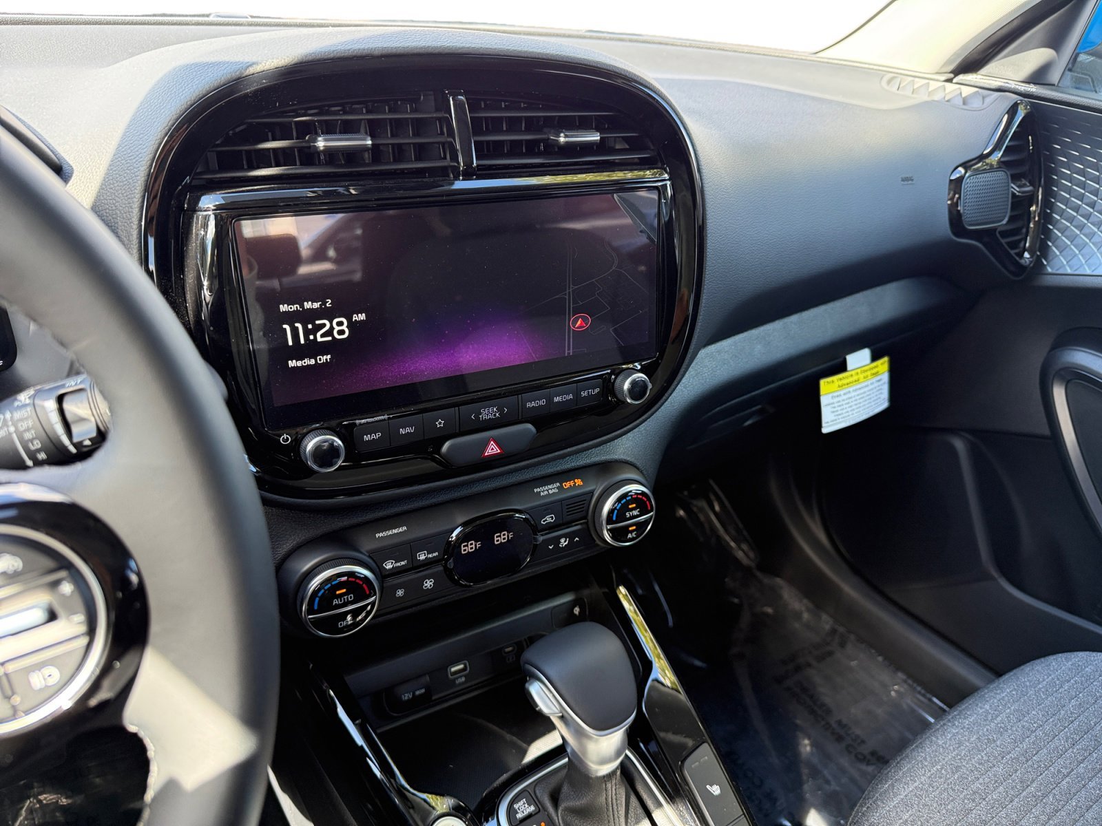 2025 Kia Soul EX - Photo 12