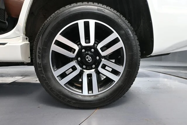 2023 Toyota 4Runner Limited - Photo 14