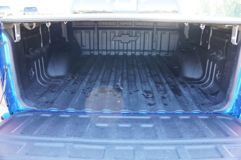 Used 2022 Blue Chevrolet LT image 21