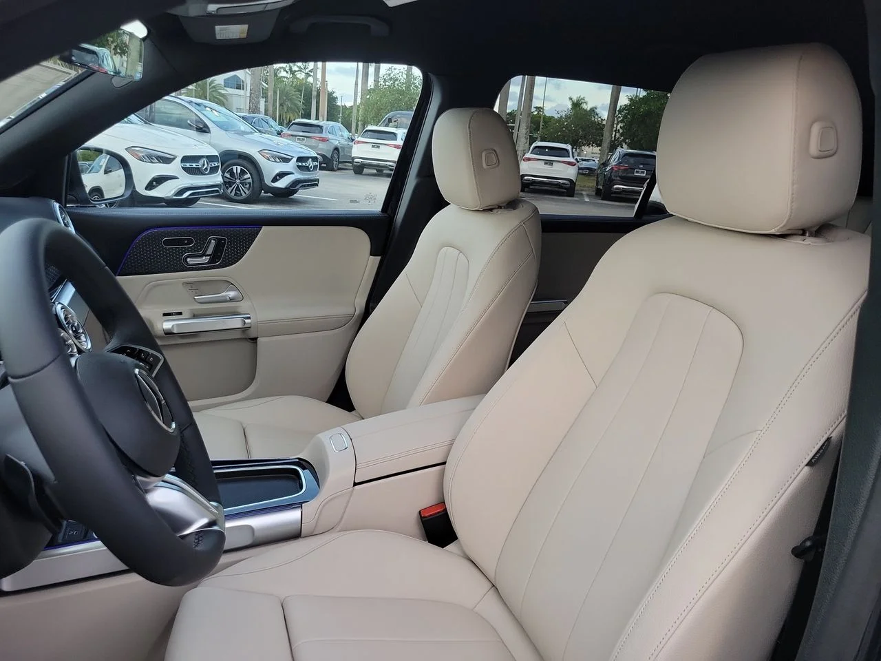 New 2026 Night Black Mercedes-Benz GLB 250 image 22