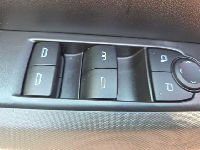 Used 2025 Red Chevrolet Trail Boss image 28