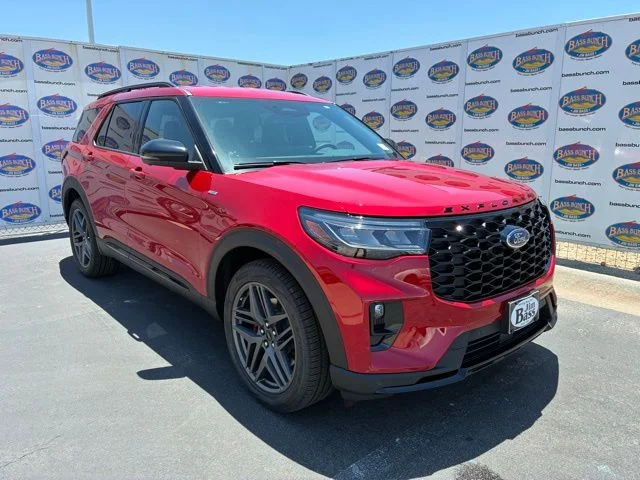 New 2026 Red Metallic Ford ST-Line image 2