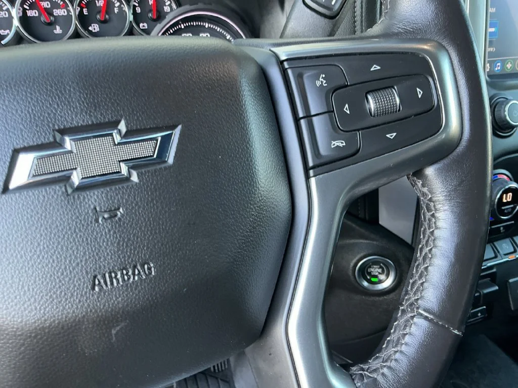 Used 2021 SUMMIT WHITE Chevrolet RST image 25