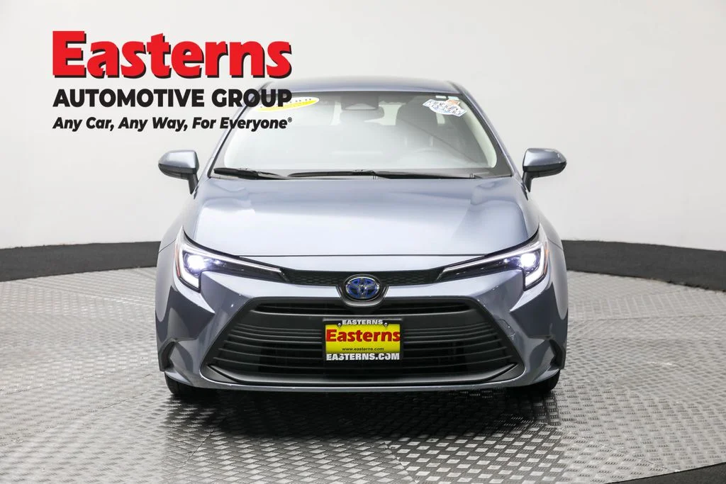 Used 2025 Gray Toyota LE image 2