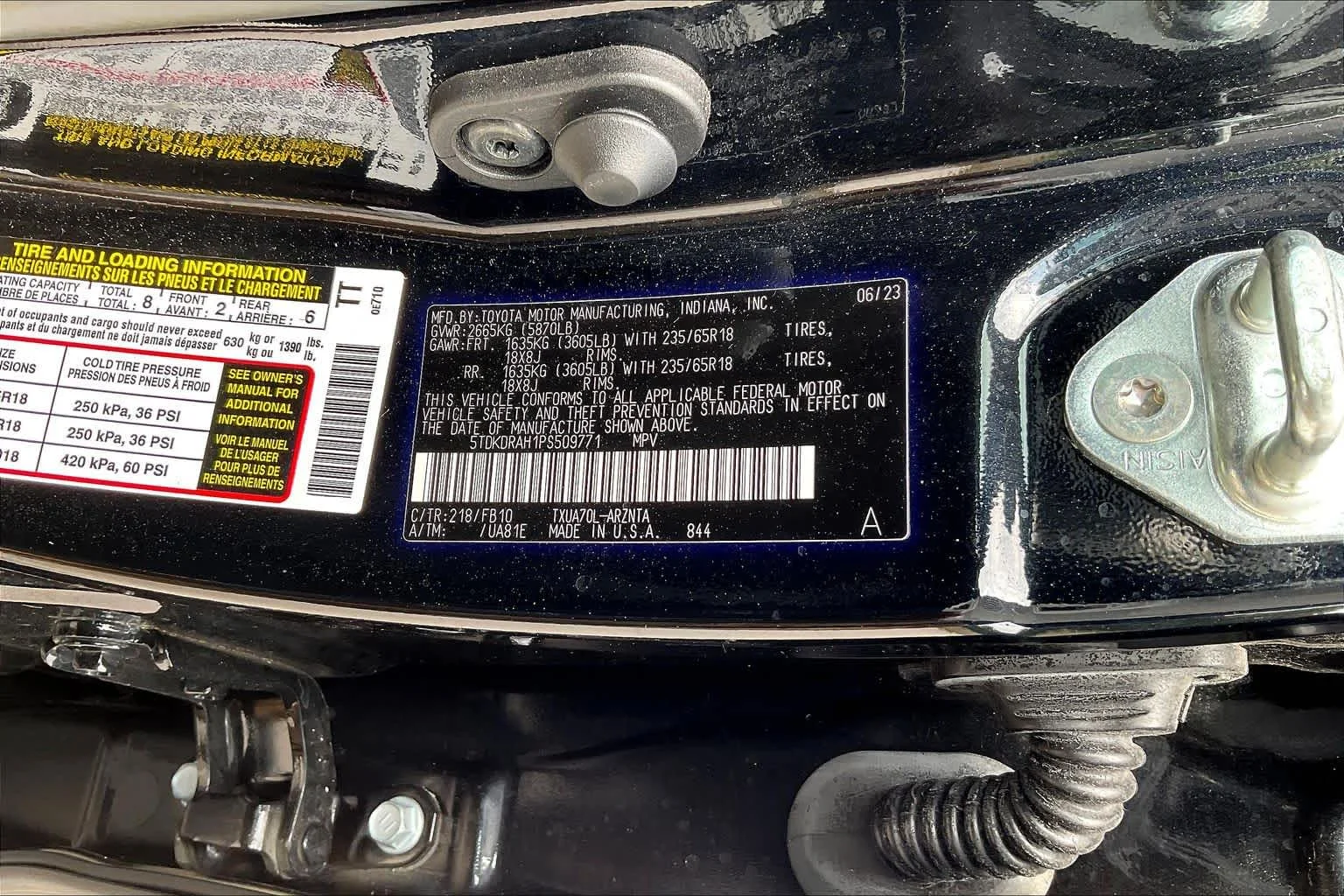Used 2023 Midnight Black Metallic Toyota LE image 33