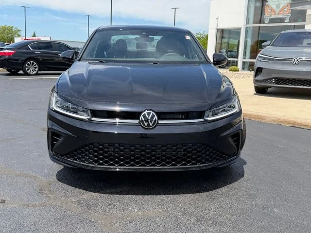 New 2026 Black Volkswagen 1.5T Sport image 2