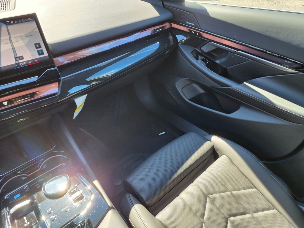 2026 BMW i5 40 - Photo 15