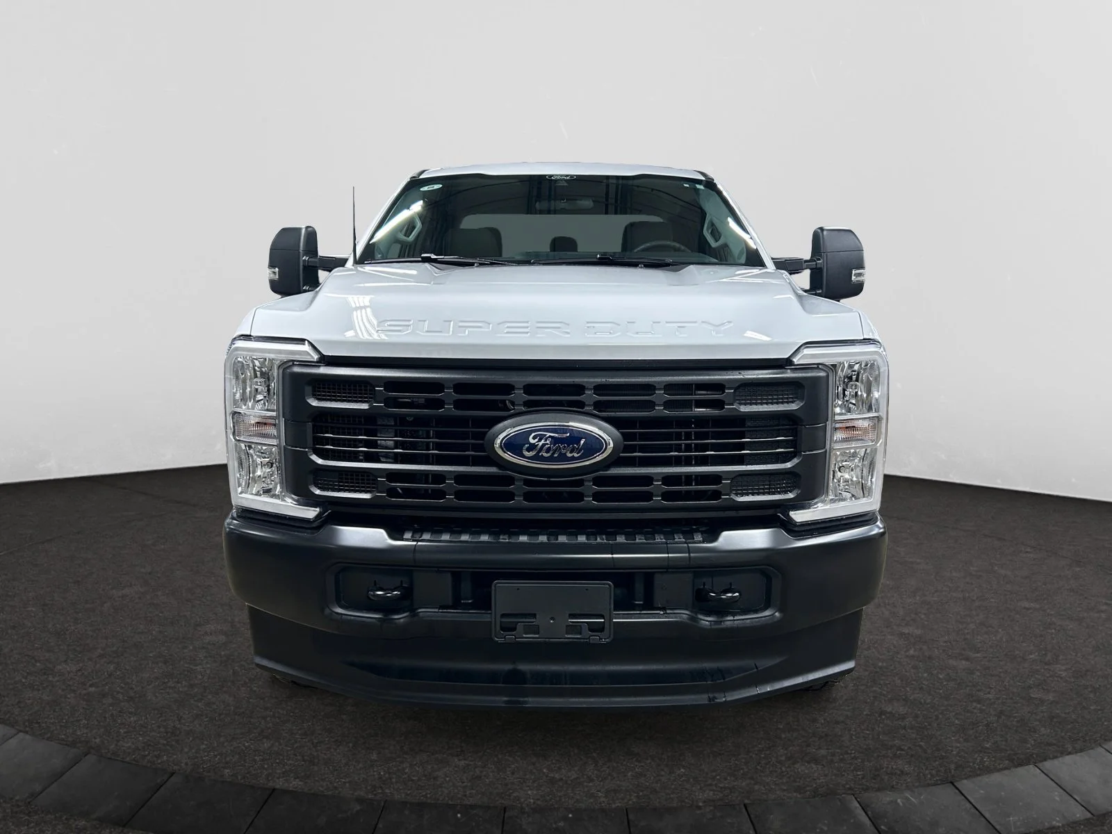 New 2026 Oxford White Ford XL image 8