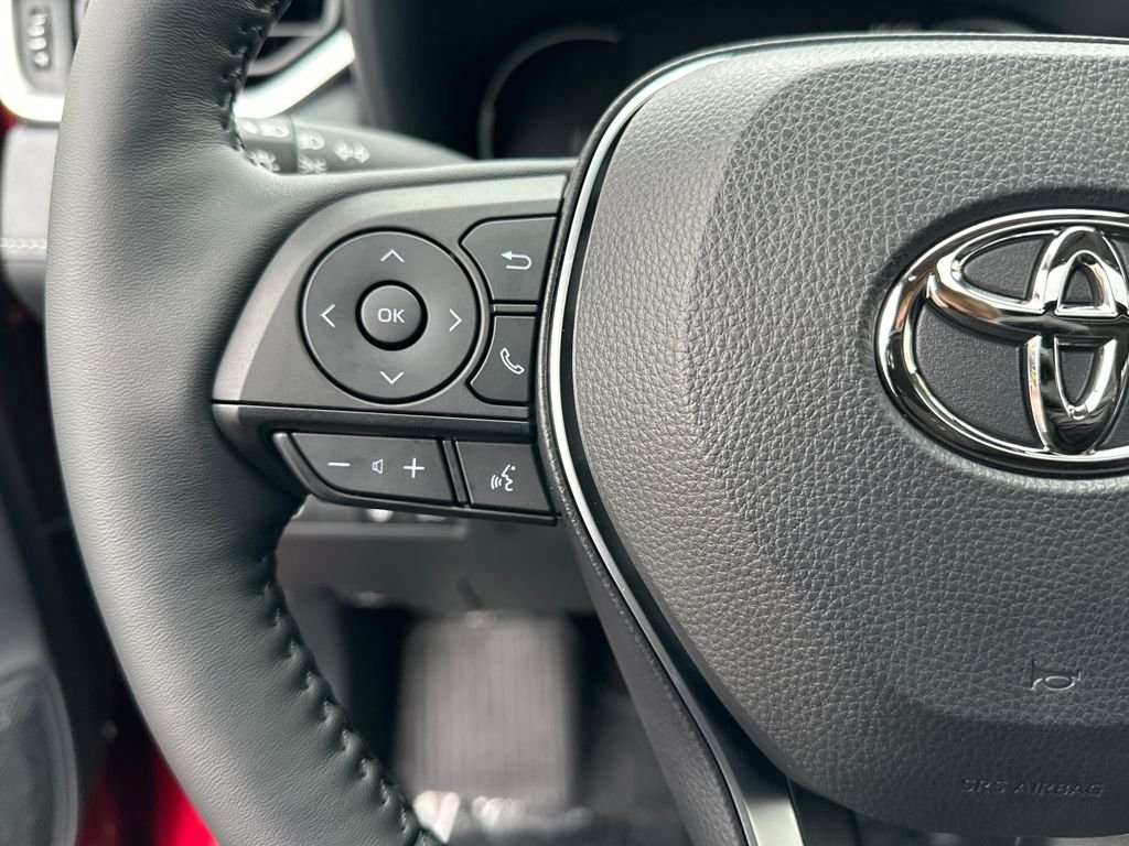 2025 Toyota RAV4 XLE - Photo 19
