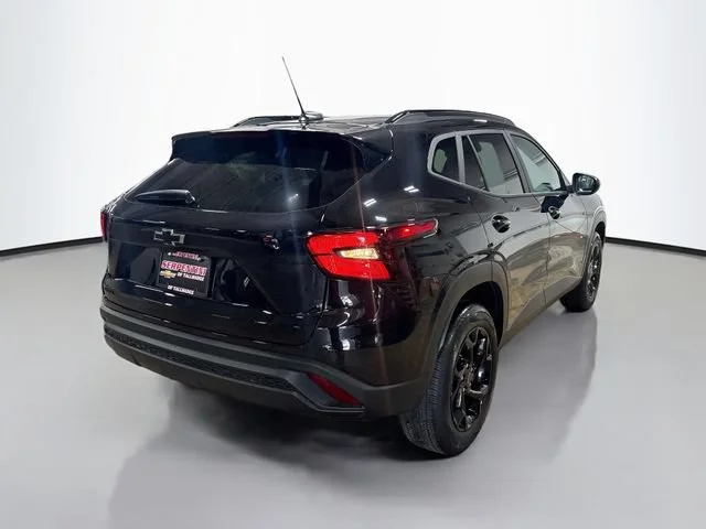 2026 Chevrolet Trax LT - Photo 7