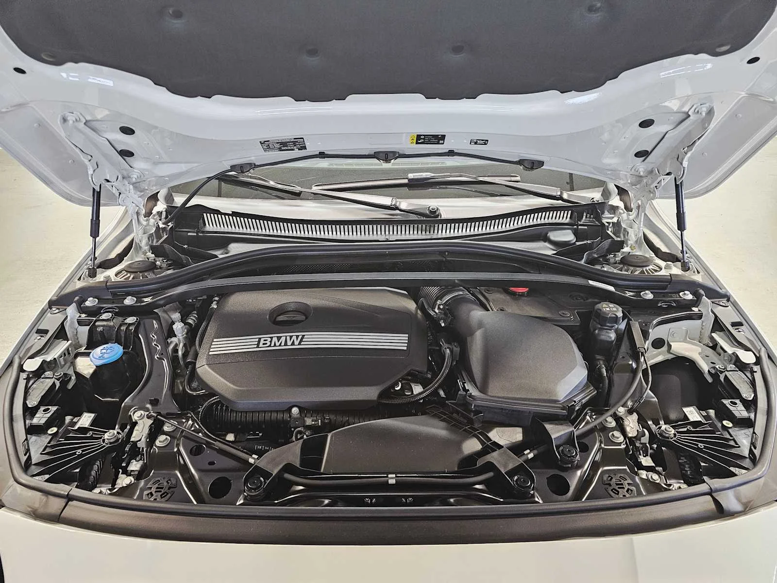 2025 BMW 2 Series 228 - Photo 9