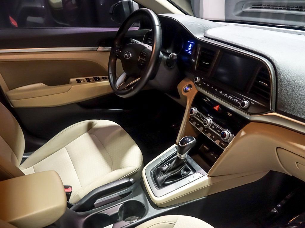 2020 HYUNDAI ELANTRA - Image 31