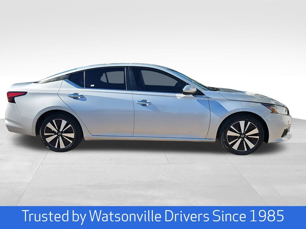 2021 Nissan Altima 2.5 SV photo 2