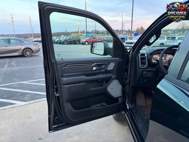 2026 RAM 1500 Laramie - Photo 9