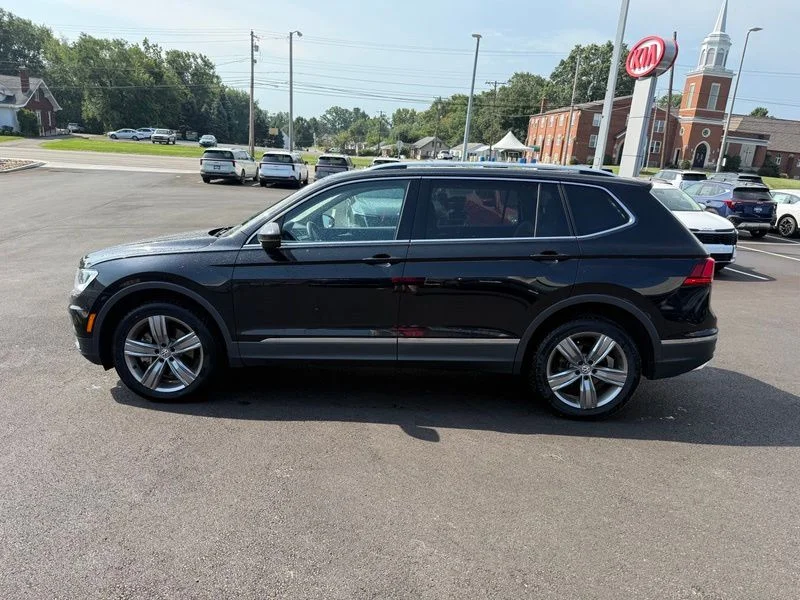 Used 2021 Black Volkswagen 2.0T SEL image 5