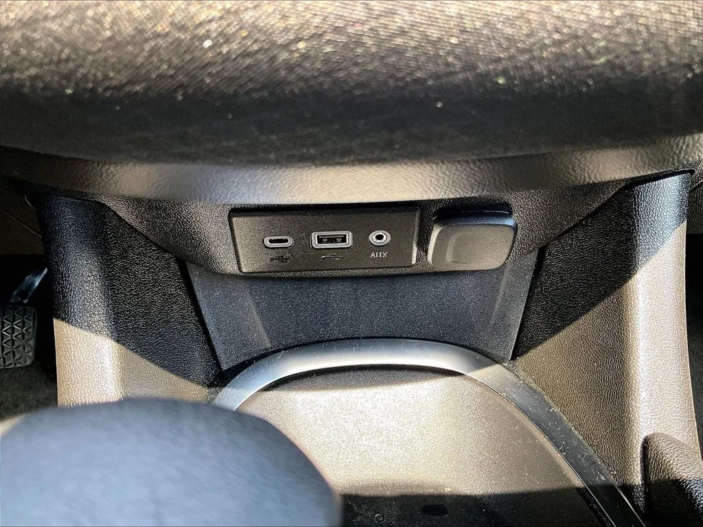 Used 2024 Blue Chevrolet LT image 19