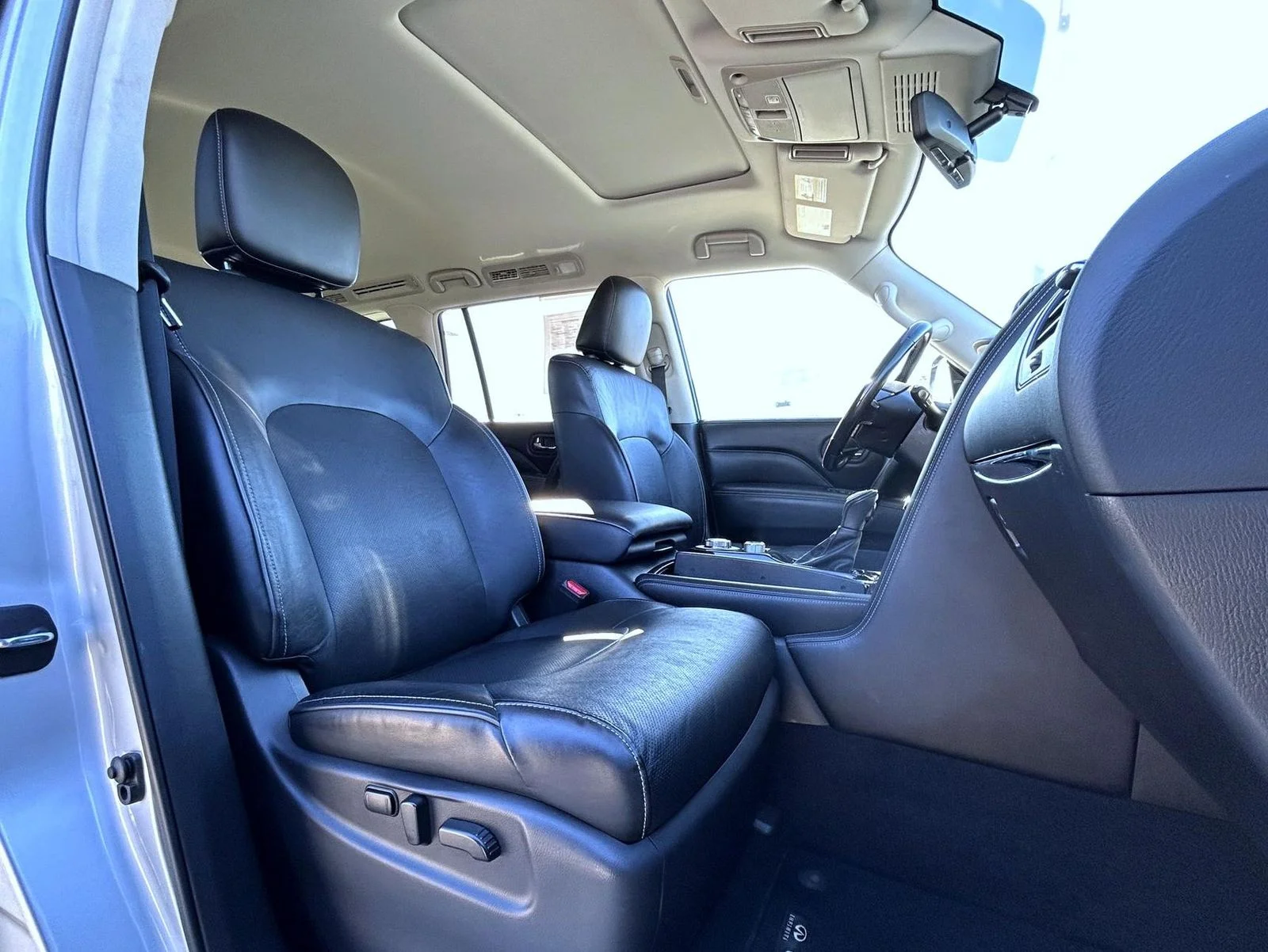 Used 2021 Silver INFINITI LUXE image 15