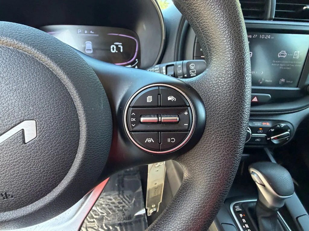 2024 Kia Soul LX - Photo 24
