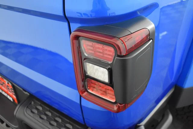 New 2026 Hydro Blue Pearl-Coat Exterior Paint Jeep Rubicon X image 2