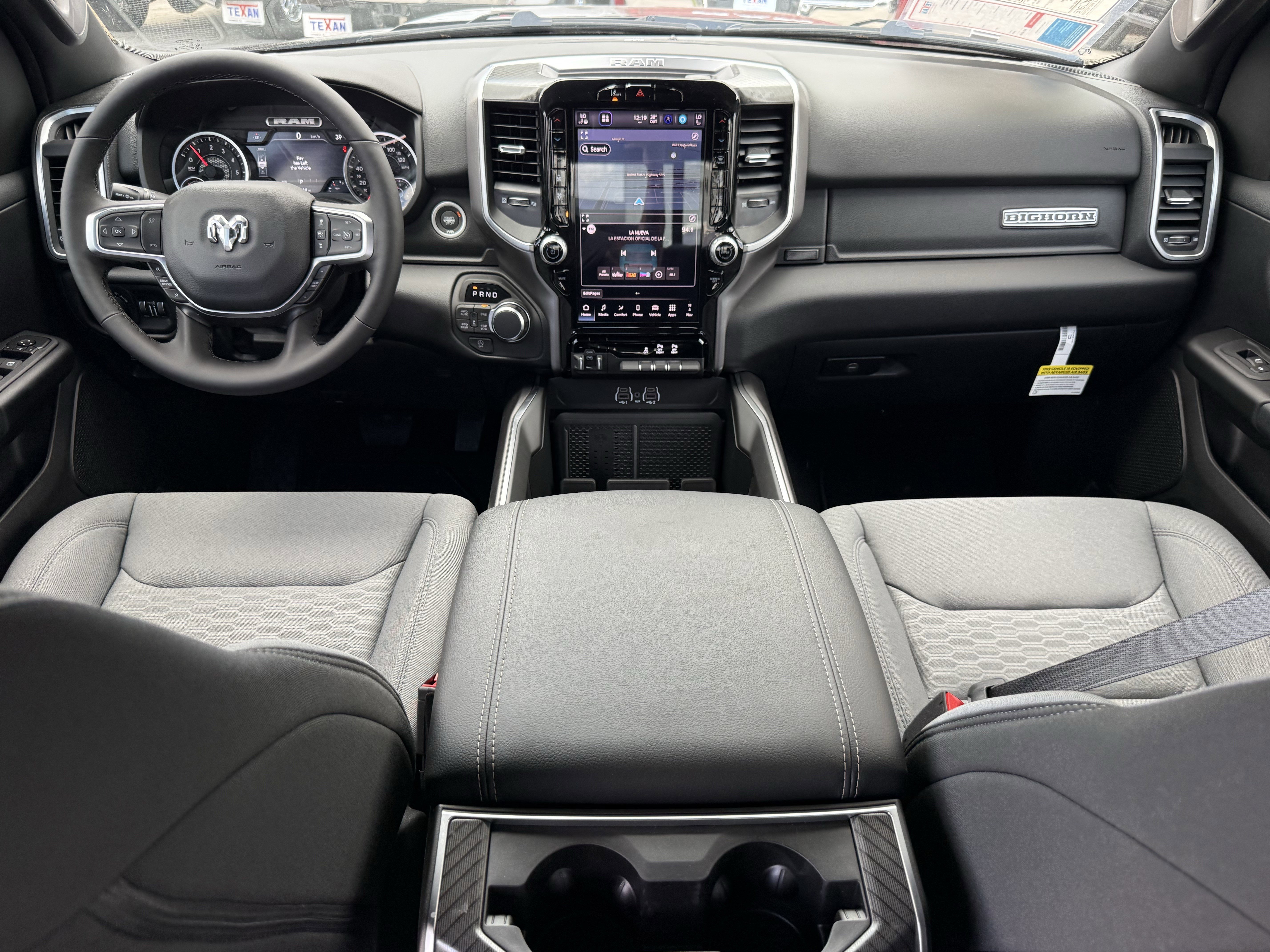 New 2026 Diamond Black Crystal Pearl-Coat Exterior Paint RAM Big Horn image 9
