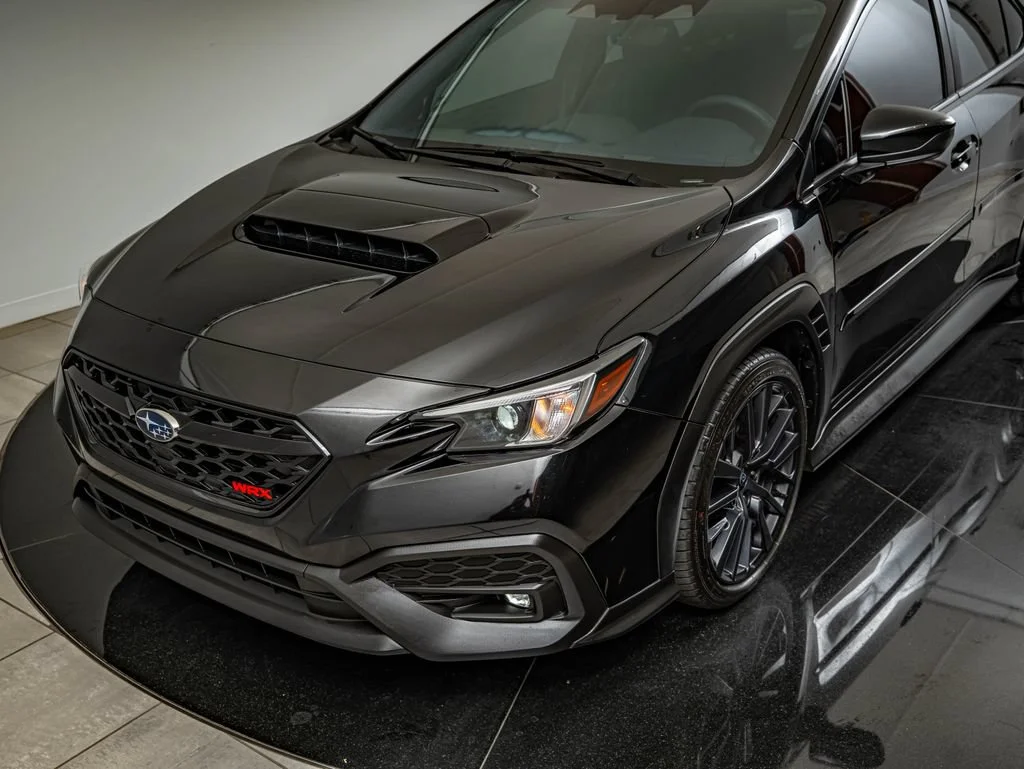 Used 2025 Crystal Black Silica Subaru Premium image 15