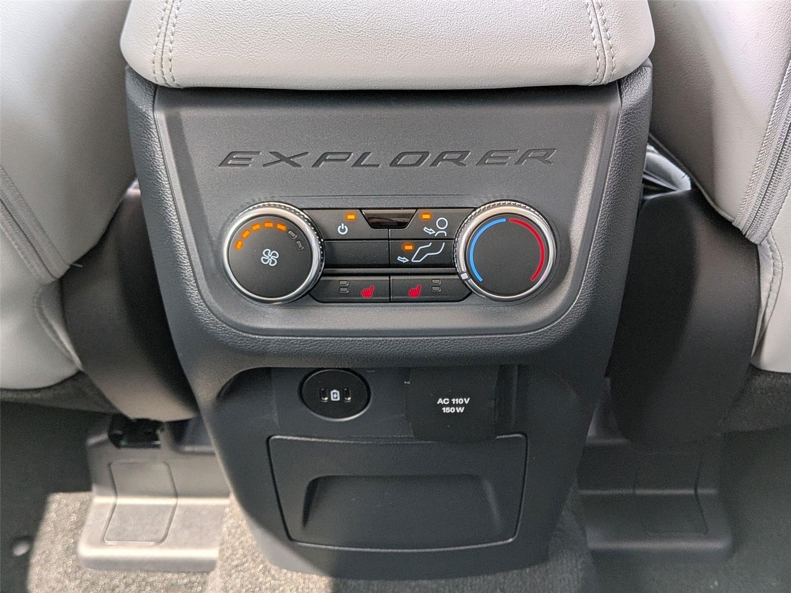 New 2026 Carbonized Gray Metallic Ford Platinum™ image 30