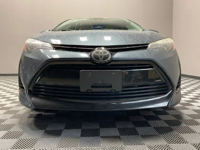 Used 2018 Gray Toyota LE image 3