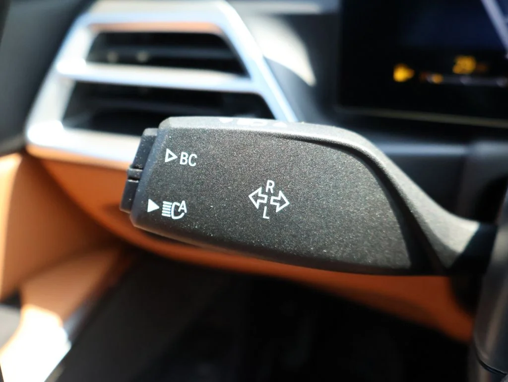2025 BMW 3 Series 330i - Photo 43