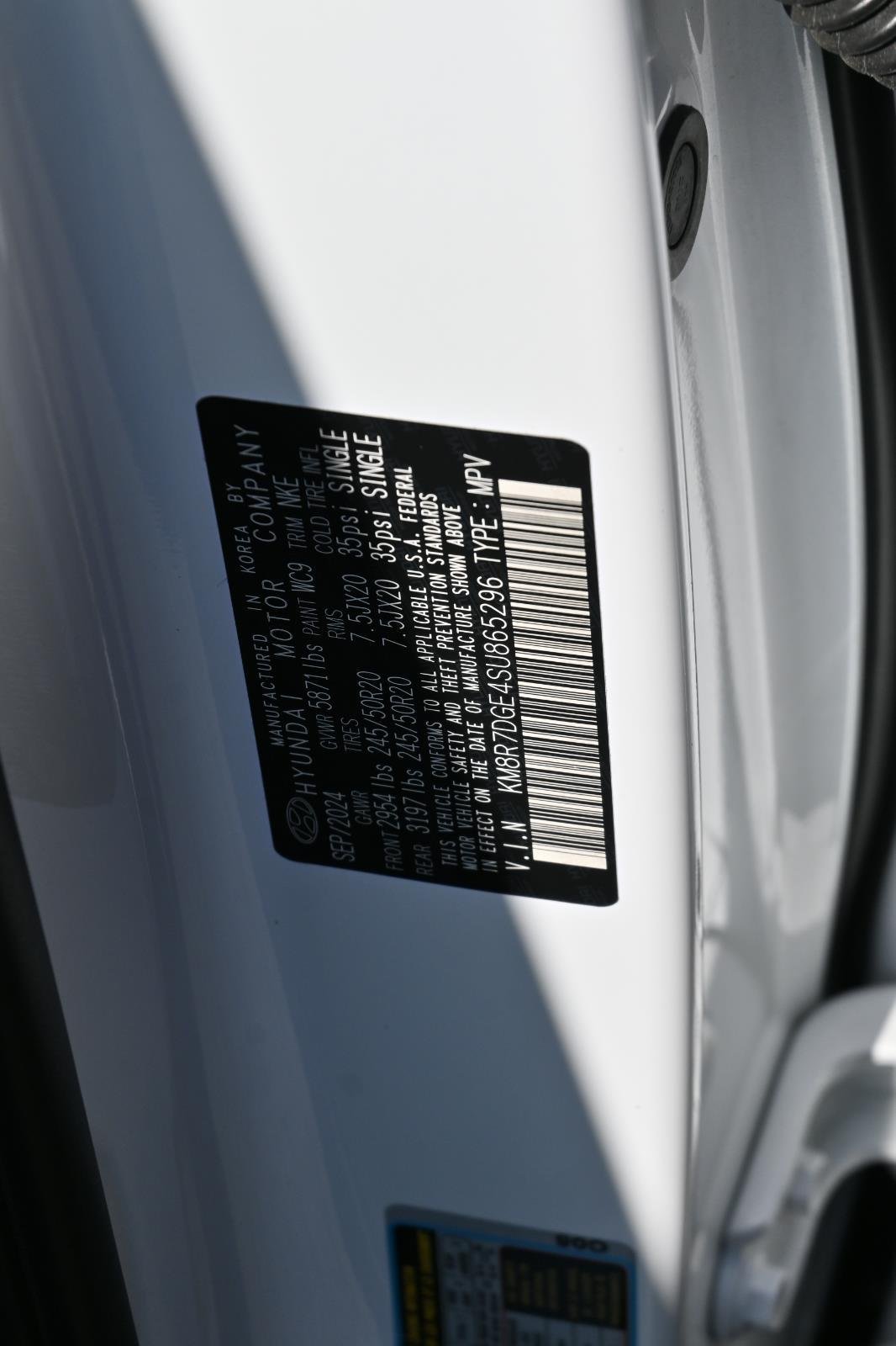 Used 2025 White Hyundai Calligraphy Night Edition image 46