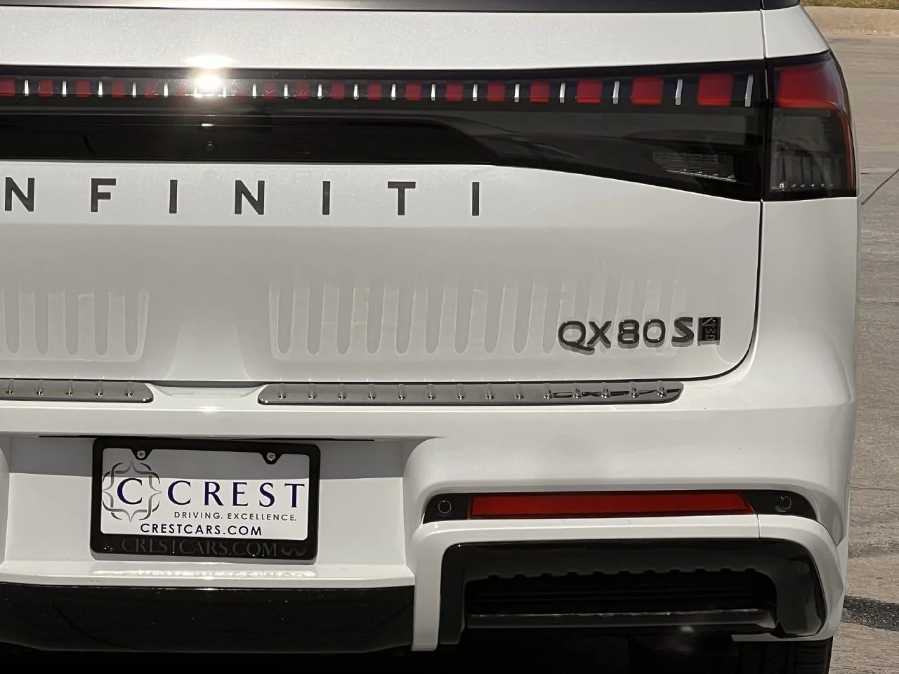 New 2027 RADIANT WHITE INFINITI Sport 4WD image 5