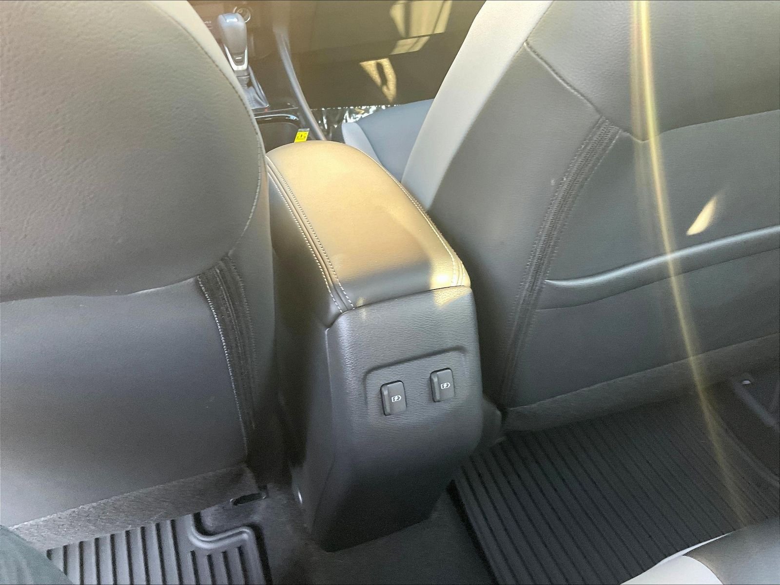 Used 2024 White Nissan SR image 12