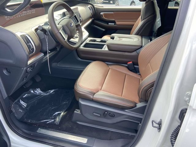 New 2026 Star White Metallic Tri-Coat Ford King Ranch image 8