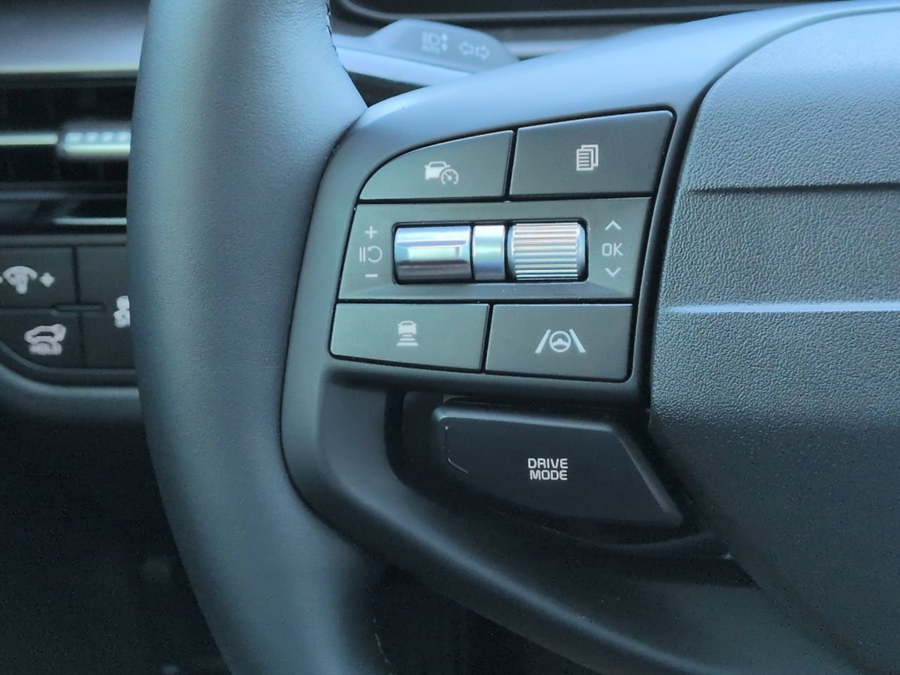 New 2026 Wolf Gray Kia EX image 45