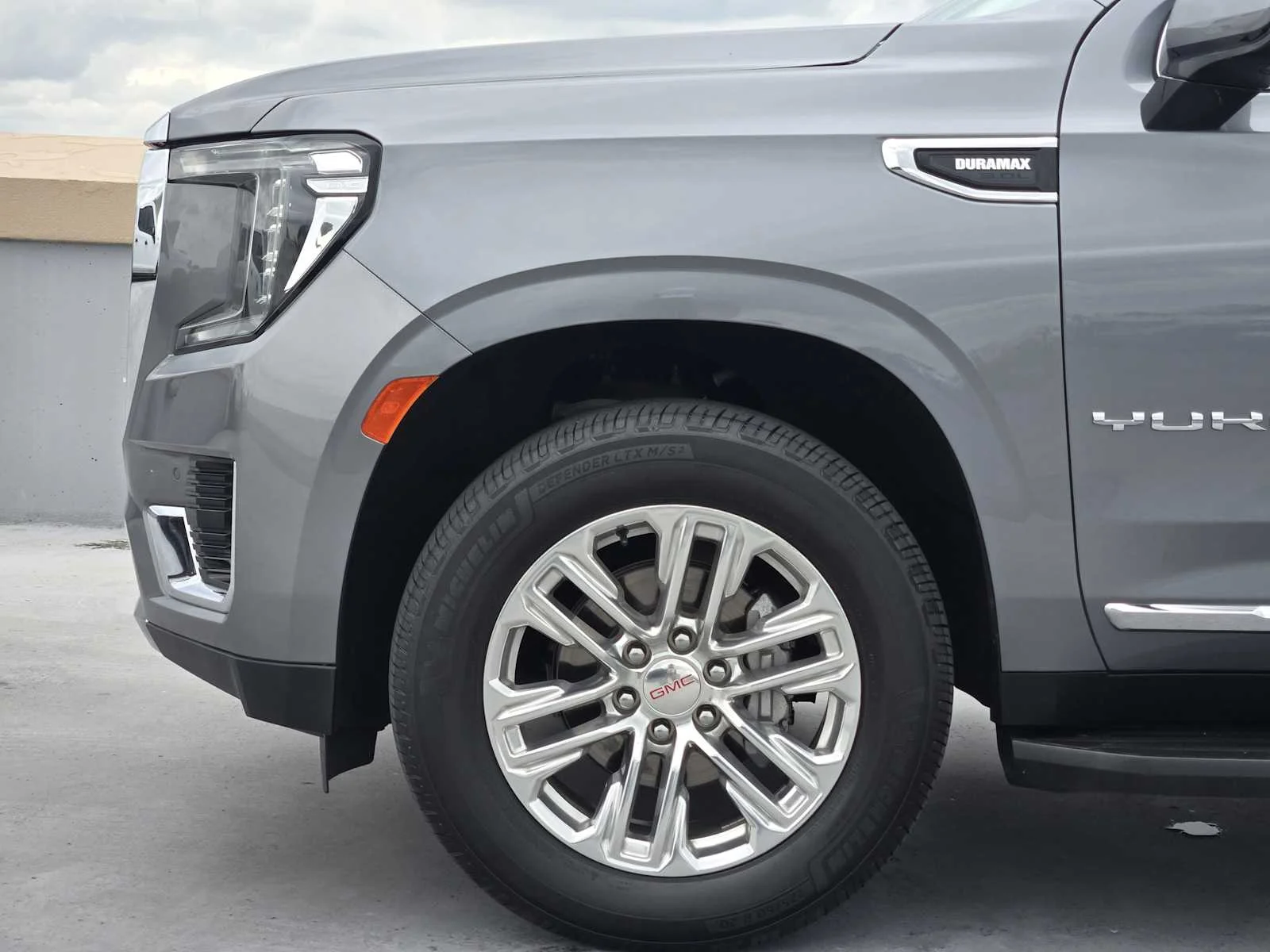 Certified Used 2021 SATIN STEEL METALLIC GMC SLT image 9